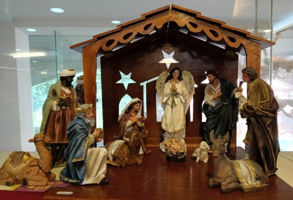 Christmas crib set - Image 3