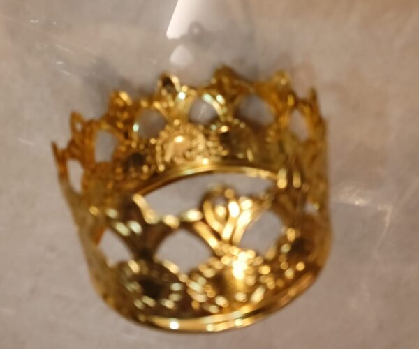 Infant Jesus golden crown