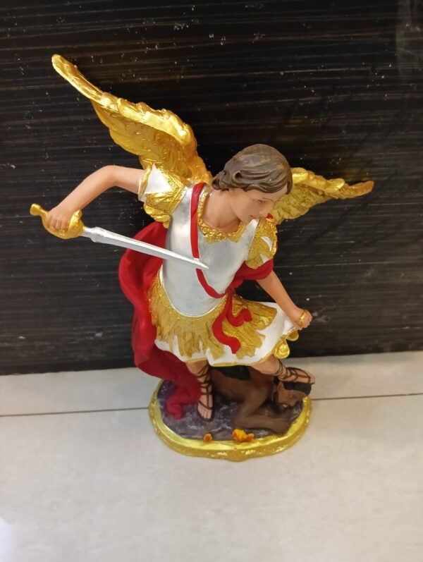 Statue of sent Michael the ark Angel